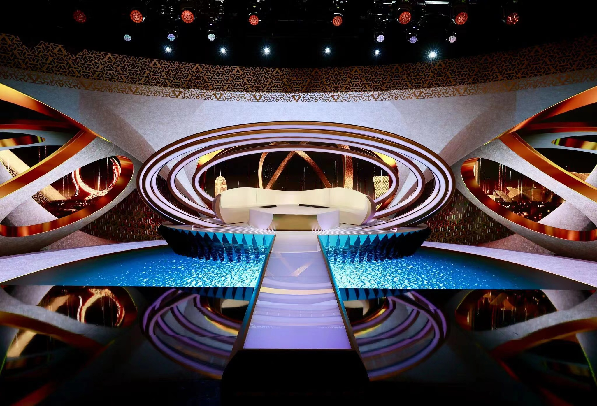 Latest company case about 1.Qatar National TV Station, P1.875, 350sqm